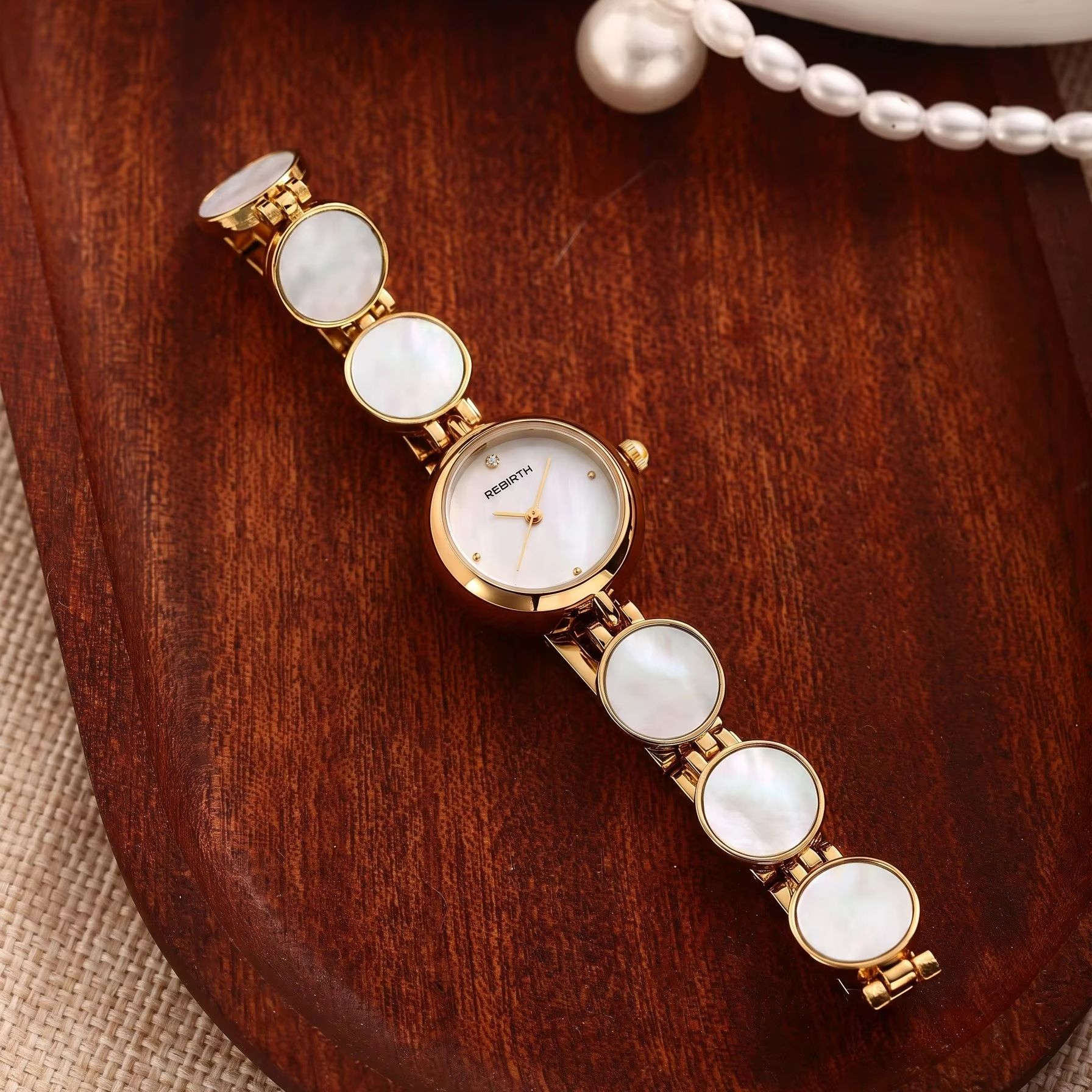 Luxury Watch Diamond - Элегантные женские кварцевые часы в стиле