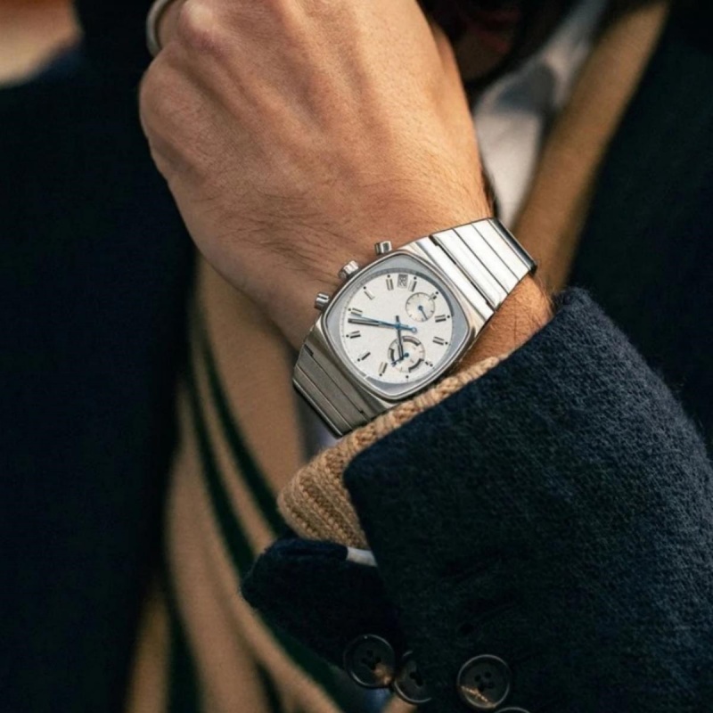 CILOA серебряные квадратные сп – обзор и цена Luxury Watch Trends 2025